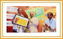 Shri. Dilip Prabhavalkar receives 'Maharashtrabhushan P. L. Deshpande Smruti Uttung Kalayogdan Puraskar' 