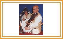 Renowned musician and veteron violinist Shri. Prabhakar Jog presenting some of the immortal Marathi songs on the Violin
