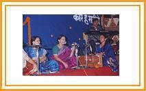 Renowned singers Smt. Ranjana Joglekar and Smt. Asha Khadilkar presenting Babuji's composition